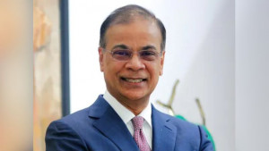 সিঙ্গাপুরের শীর্ষ ৫০ ধনীর তালিকায় আজিজ খান