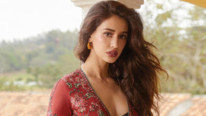 দিশা পাটানির বাসার গুলি