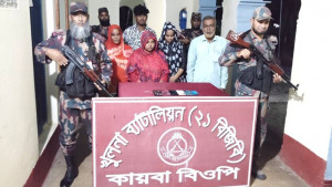 শার্শা সীমান্ত দিয়ে ভারতে প্রবেশের সময় ৫ নারী-পুরুষ আটক