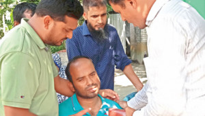 তিন মাস বয়সী জাহ্নবীর ঠাঁই হলো মামা-মামির কোলে
