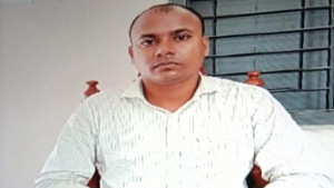 ভাঙ্গায় উপজেলা শিক্ষা কর্মকর্তার ঝুলন্ত মরদেহ উদ্ধার