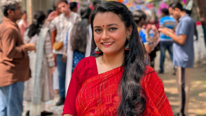 ঢাবি শিক্ষার্থীর ঝুলন্ত মরদেহ উদ্ধার, শিক্ষক গ্রেপ্তার