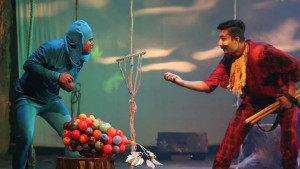 ছুটির দিনে তিন নাটকের চারটি প্রদর্শনী