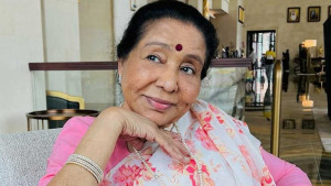 ১৫০ রুপি থেকে শুরু করে পঞ্চম ধনী গায়িকা, কত সম্পত্তি রেখে গেলেন আশা