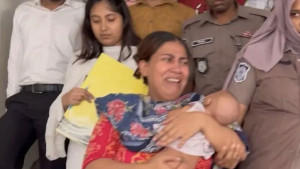 ৪ ঘণ্টা পর জামিন পেলেন বাচ্চাসহ কারাগারে পাঠানো সেই মহিলা লীগ নেত্রী