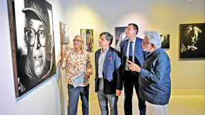 যেখানে ছবি কথা বলে কবিতার ভাষায়