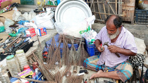 একজন বৃদ্ধের জীবনসংগ্রাম
