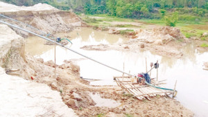 ক্ষতবিক্ষত সরই খাল