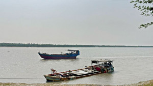 ইজারার মেয়াদ শেষেও বালু উত্তোলন