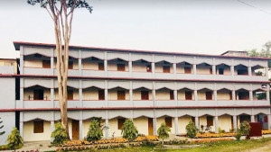 সাত বছর ধরে প্রভাষককে পুনর্বহাল নিয়ে টালবাহানা