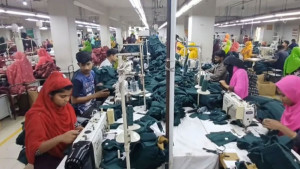 পোশাক কারখানায় গড়ে ৩ ঘণ্টা লোডশেডিং হচ্ছে