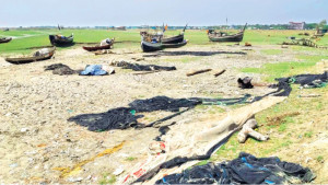 বরাদ্দ চাল মেলেনি ১০ দিনেও