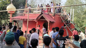 কুষ্টিয়ায় দরবার শরিফে হামলা আগুন, দরবারপ্রধানকে পিটিয়ে হত্যা
