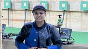 নানান শর্তে বহিস্কারাদেশ প্রত্যাহার শুটার কলির