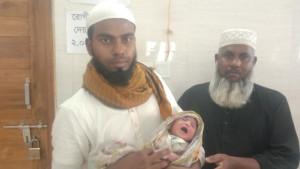 আনন্দ নিয়ে এসেছে ফুটফুটে ‘হীরা মনি’ 