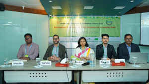 শিল্প ও সেবায় কর্মসংস্থান কমে যাওয়া উদ্বেগের