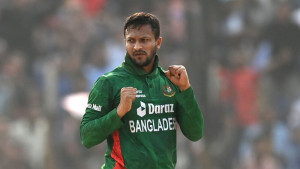 বছরের শেষ নাগাদ দেশে ফেরার আশায় সাকিব