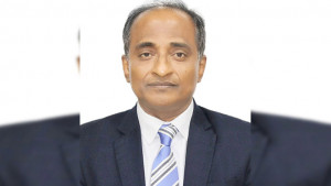 বাণিজ্য সচিব মাহবুবুর রহমান মারা গেছেন