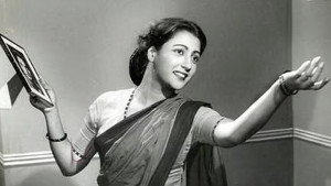 মহানায়িকার জন্মদিনে যে আয়োজন থাকছে
