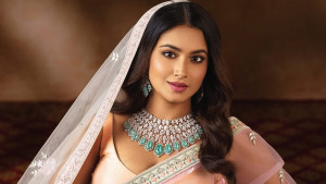 মেকআপের চাপ থেকে কেন বেরিয়ে আসতে চান ফারিণ