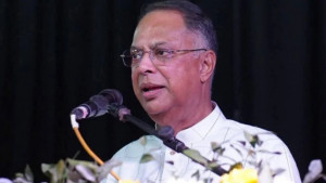 পাম্পগুলোতে কৃত্রিম তেল সংকট তৈরি হচ্ছে, সংসদে জ্বালানিমন্ত্রী