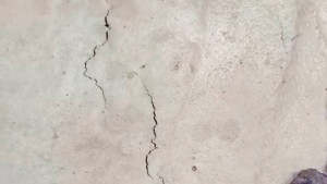 চালুর আগে ফাটল ৭০ লাখ টাকায় সংস্কার করা রাস্তা