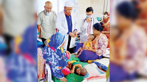 হাম কর্নারে শয্যার চেয়ে তিন গুণ রোগী, সংক্রমণ বাড়ার ঝুঁকি