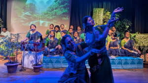 ‘বাঁধনহারা বৃষ্টিধারা’য় মুগ্ধতার সন্ধ্যা