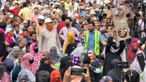 তেল-গ্যাসের দাবিতে সচিবালয় অভিমুখে জামায়াত জোটের মিছিল, আটকে দিল পুলিশ 