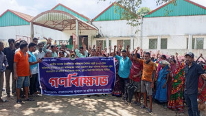 চা শ্রমিকদের ৪ দফায় অস্থিতিশীল বাগান