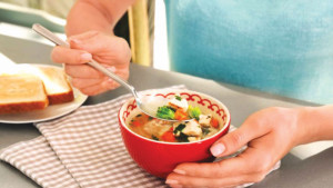 ডেঙ্গু থেকে সেরে উঠলে কী খাবেন