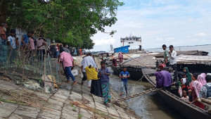 ২ কোটি টাকায় ঘাট ইজারা, তবুও মেলে না মৌলিক যাত্রীসেবা