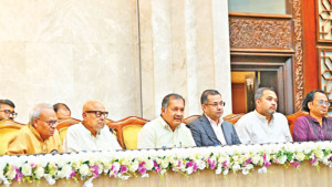 ধ্বংসস্তূপ থেকে দেশকে পুনর্গঠন করছে সরকার