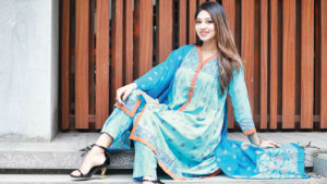 শরতের পোশাকে
