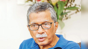 দ্বিধাদ্বন্দ্ব দূর করে বলিষ্ঠ নীতি নিয়ে এগোতে হবে