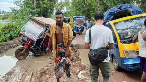 তিন মাসও টিকল না ৩৬ লাখ টাকার সড়ক সংস্কার