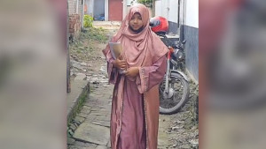 বাবাকে হারানোর শোক শক্তিতে বদলে ইতি উপজেলা সেরা