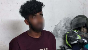 ধোলাইপাড়ে ছুরিকাঘাতের সময় যুবক আটক