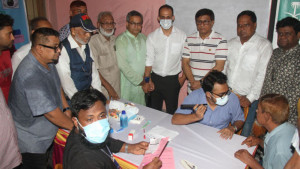 বগুড়ায় বিনামূল্যে চক্ষু চিকিৎসা পেলেন ৫ হাজার মানুষ