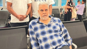 চিকিৎসার মাঝে দেশে ফিরছেন ইলিয়াস কাঞ্চন