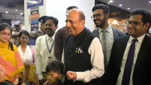 দুই প্রধানমন্ত্রী আলোচনায় বসলে অনেক সমস্যার সমাধান হয়ে যায়: দীনেশ ত্রিবেদী