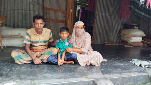 শিশু নাঈমকে বাঁচাতে সহায়তার আকুতি বাবা-মায়ের