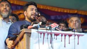 গ্যাস-বিদ্যুৎ দিতে না পারলে সরকারকে ক্ষমতায় থাকতে দেব না: নাহিদ