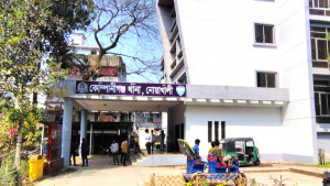 তদন্তে গিয়ে হামলার শিকার পুলিশ, তদন্ত কর্মকর্তাসহ আহত ৫