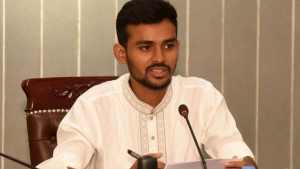 শেখ হাসিনাকে ঘুঁটি হিসেবে ব্যবহার করছে ভারত