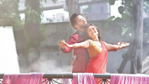 ‘লাপাত্তা’র রহস্যময় যাত্রায়