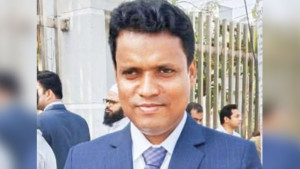 ১৪ দিনেও জ্ঞান ফেরেনি শিক্ষক আরিফুলের