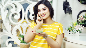 ঘরোয়া ফেসপ্যাকে সুন্দর