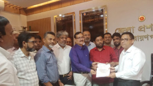 বিল দিতে না পারলে সংযোগ বিচ্ছিন্ন না করার দাবি