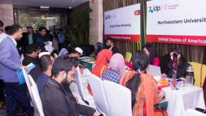 বিদেশে উচ্চশিক্ষার স্বপ্নে বড় বাধা অর্থ, শিক্ষার্থীদের ভরসা বৃত্তি